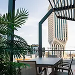 Apartment Elegance & Excitement Luxury Downtown Escape *