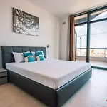 Elegance & Excitement Luxury Downtown Escape Appartamento *