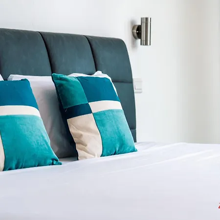 Elegance & Excitement Luxury Downtown Escape * San Julián