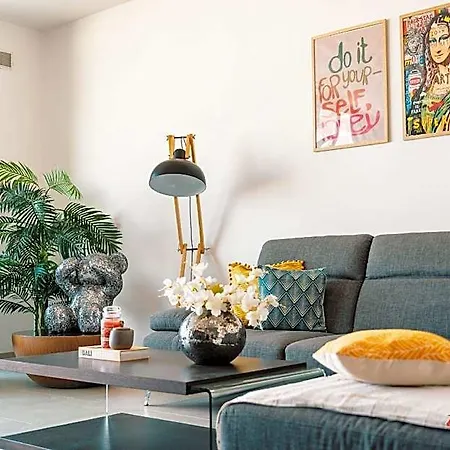 Elegance & Excitement Luxury Downtown Escape Apartment Saint Julian's