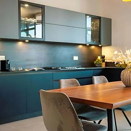 Elegance & Excitement Luxury Downtown Escape Apartment Saint Julian's