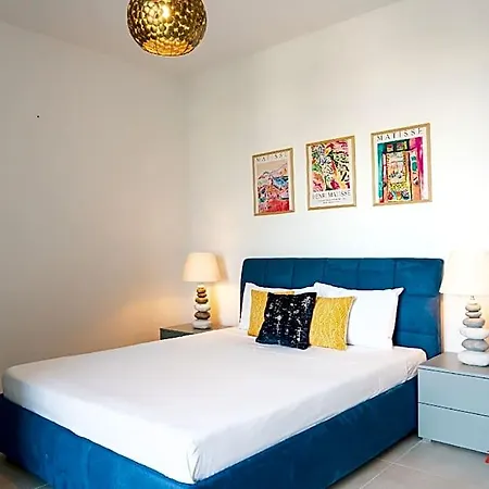 Elegance & Excitement Luxury Downtown Escape Apartment Saint Julian's