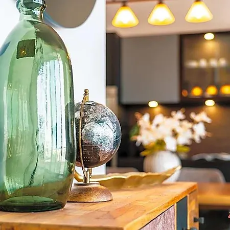 Elegance & Excitement Luxury Downtown Escape *