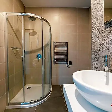 Elegance & Excitement Luxury Downtown Escape Saint Julian's