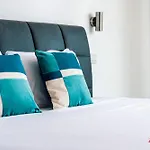 Elegance & Excitement Luxury Downtown Escape * St. Julian's