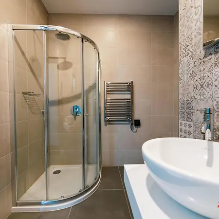 Elegance & Excitement Luxury Downtown Escape Apartment Saint Julian's